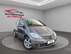 Grau Gebraucht 2011 Mercedes A180 Limousine | 7.990 € (Fairer Preis)