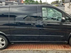 Schwarz Gebraucht 2011 Mercedes Viano Edition Van / Kleinbus | 16.500 € (Fairer Preis)