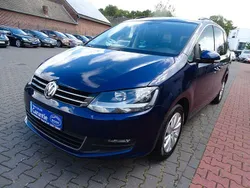 Blau Gebraucht 2018 VW Sharan Comfortline Van / Kleinbus | 20.900 € (Fairer Preis)