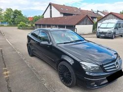 Schwarz Gebraucht 2009 Mercedes CLC350 Kleinwagen | 7.900 € (Fairer Preis)