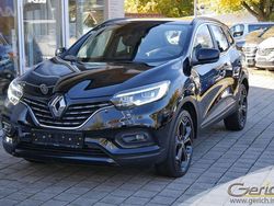 Black pearlschwarz metallic (metallic) Gebraucht 2021 Renault Kadjar Black Edition SUV | 21.490 € (Fairer Preis)
