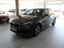 Grau Gebraucht 2021 BMW 118 Advantage Kleinwagen | 14.990 € (Fairer Preis)