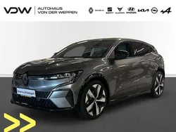 Dolomitgrau Gebraucht 2023 Renault Mégane Techno Limousine | 31.900 € (Fairer Preis)
