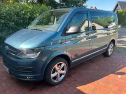 Grün Gebraucht 2016 VW T6 Van | 33.900 € (Teuer)