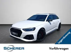 Gletscherweiß metallic Gebraucht 2025 Audi RS4 Ambiente Kombi | 103.770 €