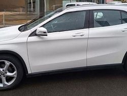 Weiß Gebraucht 2018 Mercedes GLA180 SUV | 22.999 € (Etwas zu teuer)