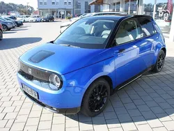 Premium crystal blue metallic Gebraucht 2021 Honda e Advance Kleinwagen | 18.400 € (Fairer Preis)