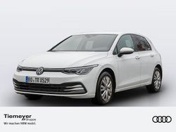 Weiß Gebraucht 2023 VW Golf VIII IQ Drive Limousine | 29.880 € (Teuer)