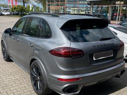 Grau Gebraucht 2015 Porsche Cayenne Sport SUV | 31.300 € (Fairer Preis)