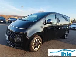 Schwarz Neu 2025 Hyundai Staria Signature Van | 57.990 €