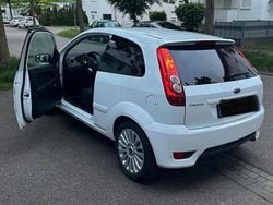 Weiß Gebraucht 2008 Ford Fiesta ST-Line Kleinwagen | 2.500 € (Fairer Preis)