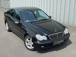 Schwarz Gebraucht 2004 Mercedes C180 Avantgarde Limousine | 5.999 € (Fairer Preis)