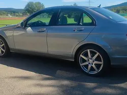 Silber Gebraucht 2011 Mercedes C180 AMG Limousine | 9.000 €