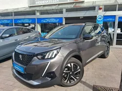 Grau Gebraucht 2020 Peugeot 2008 Allure SUV | 20.900 € (Teuer)