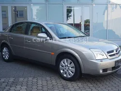 Grau Gebraucht 2002 Opel Vectra Comfort Limousine | 4.999 € (Teuer)