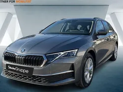 Grau Neu 2025 Skoda Octavia Selection Kombi | 35.890 € (Fairer Preis)
