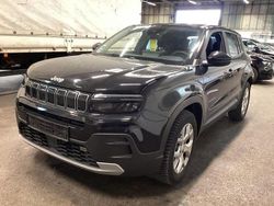 Solid black clear coat Gebraucht 2023 Jeep Avenger Altitude SUV | 17.985 € (Superpreis)