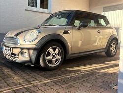 Beige Gebraucht 2009 Mini Cooper Kleinwagen | 4.500 € (Fairer Preis)