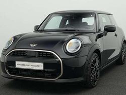 Schwarz Gebraucht 2024 Mini Cooper Favoured Kleinwagen | 27.683 € (Fairer Preis)