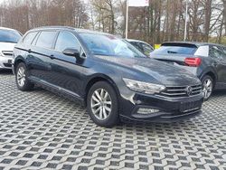 Deep black perleffekt Gebraucht 2022 VW Passat Business Kombi | 21.990 € (Fairer Preis)