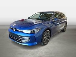 Blau Gebraucht 2025 VW Passat Elegance Kombi | 41.520 € (Superpreis)