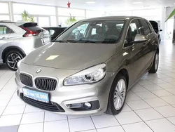 Grau Gebraucht 2014 BMW 220 Active Tourer Luxury Line Van / Kleinbus | 15.999 € (Fairer Preis)