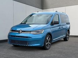 Blau Gebraucht 2024 VW Caddy Maxi Style Van / Kleinbus | 42.370 € (Teuer)