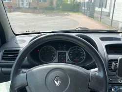 Blau Gebraucht 2002 Renault Clio II Authentique Limousine | 650 € (Guter Preis)