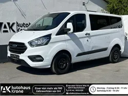 Weiß Gebraucht 2019 Ford Transit Custom Trend Van / Kleinbus | 23.690 € (Fairer Preis)