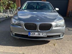 Grau Gebraucht 2009 BMW 730 Limousine | 9.199 € (Fairer Preis)