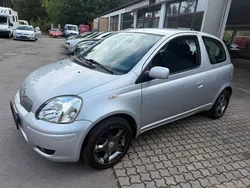 Silber Gebraucht 2005 Toyota Yaris Sol Kleinwagen | 999 € (Guter Preis)