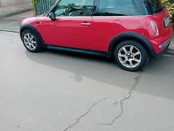 Rot Gebraucht 2006 Mini ONE Kleinwagen | 2.900 €
