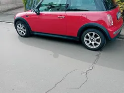Rot Gebraucht 2006 Mini ONE Kleinwagen | 2.900 €