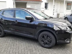 Schwarz Gebraucht 2017 Nissan Qashqai Acenta SUV | 15.900 € (Fairer Preis)