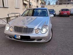 Silber Gebraucht 2002 Mercedes 240 Limousine | 6.900 €