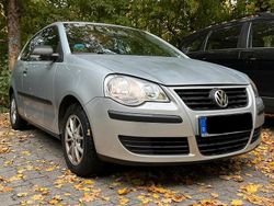 Silber Gebraucht 2005 VW Polo Kleinwagen | 999 € (Fairer Preis)