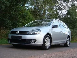 Silber Gebraucht 2011 VW Golf VI Style Kombi | 3.490 € (Superpreis)