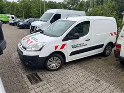 Weiß Gebraucht 2013 Citroën Berlingo Van / Kleinbus | 4.000 € (Guter Preis)