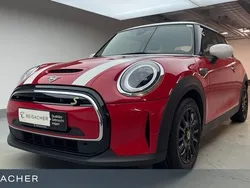 Rot Gebraucht 2022 Mini Cooper SE Classic Kleinwagen | 18.199 € (Fairer Preis)