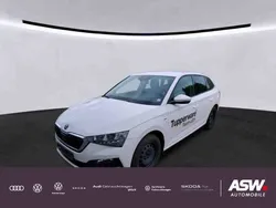 Candyweiss Gebraucht 2022 Skoda Scala Clever Kleinwagen | 20.930 € (Fairer Preis)