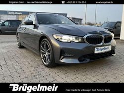 Mineralgrau Gebraucht 2020 BMW 320 Sport Line Kombi | 29.890 € (Teuer)