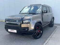 Braun Neu 2025 Land Rover Defender SUV | 134.470 € (Etwas zu teuer)