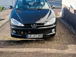 Schwarz Gebraucht 2005 Peugeot 206 CC Filou Cabrio | 2.100 € (Etwas zu teuer)