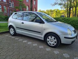 Silber Gebraucht 2003 VW Polo Limousine | 1.100 € (Guter Preis)