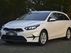 Weiss Gebraucht 2024 Kia Ceed Sportswagon Vision Kombi | 25.849 € (Guter Preis)