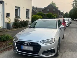 Silber Gebraucht 2021 Audi A4 Advanced Kombi | 23.900 € (Guter Preis)