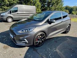 Magneticgrau (metallic) Gebraucht 2021 Ford Fiesta ST Kleinwagen | 20.999 € (Teuer)
