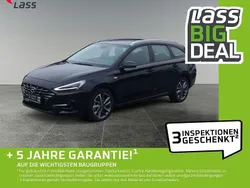 Abyss black / mic Gebraucht 2024 Hyundai i30 Trend Kombi | 21.980 € (Guter Preis)
