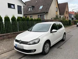 Weiß Gebraucht 2010 VW Golf VI Limousine | 2.900 € (Guter Preis)