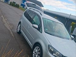 Silber Gebraucht 2011 VW Touran Van / Kleinbus | 8.900 €
